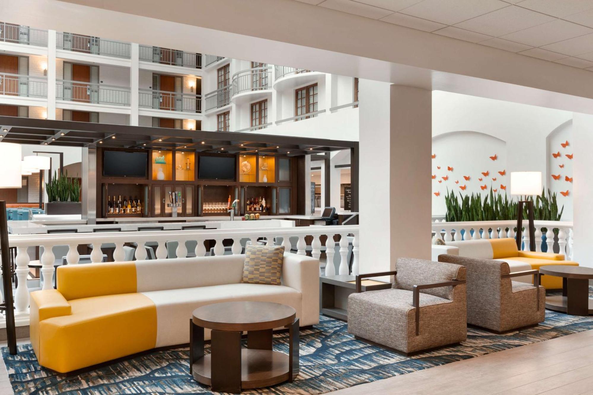 Embassy Suites Сан Луис Оубиспоу Екстериор снимка